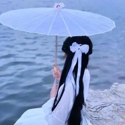 仙气飘飘雪中白衣古风女头像