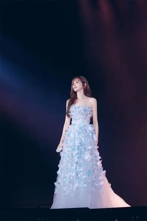 王心凌演唱会升级获赞 天津站把当地方言变甜了_娱乐_