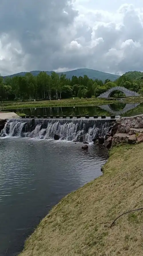 九峰山养心谷  金山屯
