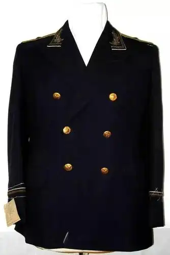 海军女校官礼服