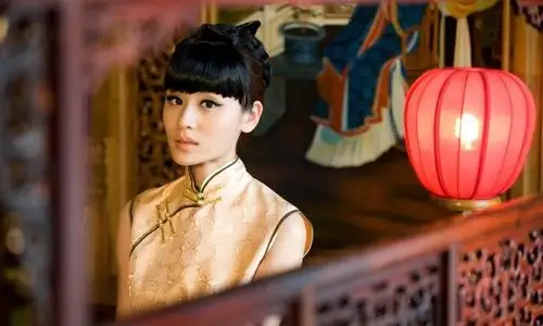 高清组图:田亮娇妻叶一茜登杂志秀旗袍 甜美辣妈大秀中国风