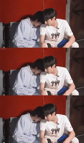 宋亚轩刘耀文时隔三年鬼屋20来啦没人能不磕晕过去呼吸机警告6060