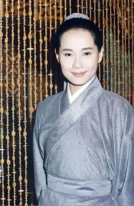 港圈第一艳后,江湖初代大嫂