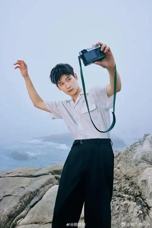 邢昭林26岁生日写真##邢昭林海边清爽少年