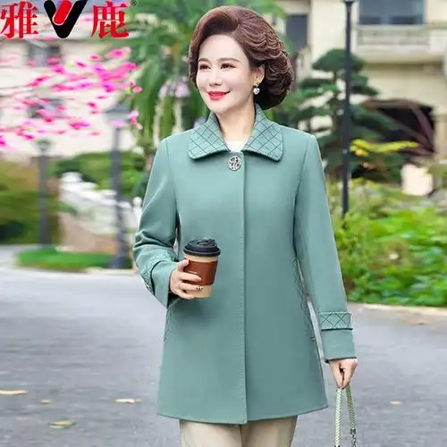 洋气风衣中长款大码春秋外套2023新款中老年女装雅鹿中年妈妈秋装