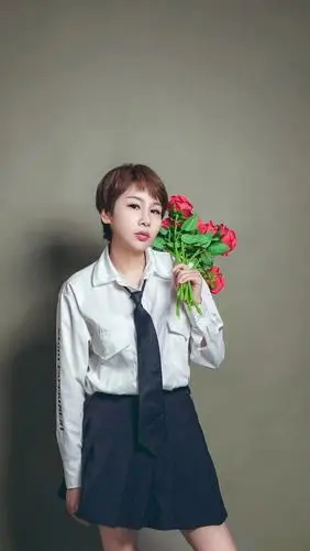 华语女歌手李倩2020年写真图