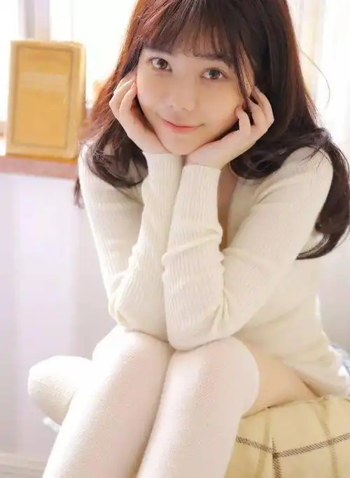 炉石女主播刘飞儿美照,清纯可爱惹人怜!_faye