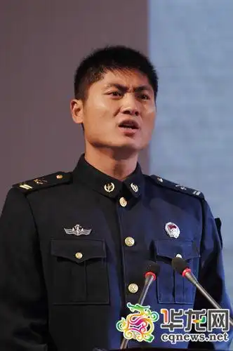 核潜艇上普通士官立志当好祖国核盾水下尖兵