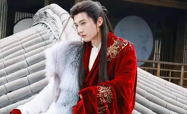 刘学义古装资源升级首搭迪丽热巴人气拉满王佑硕惊喜加盟