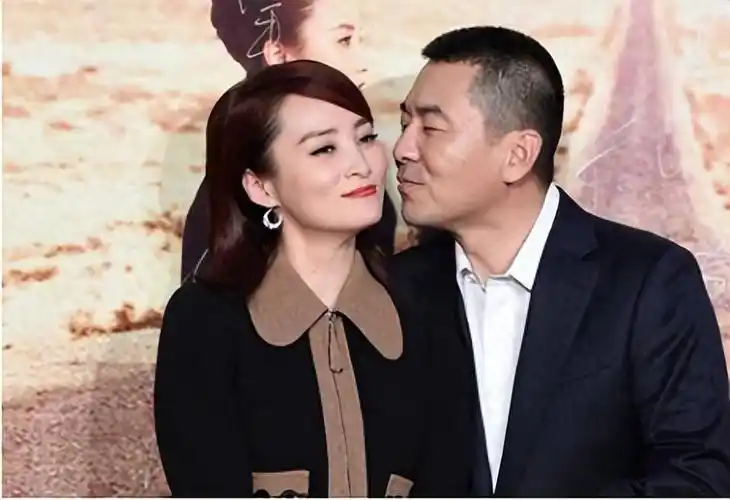 51岁吴越大方晒与男友旅行照网友惊叹比陈建斌帅