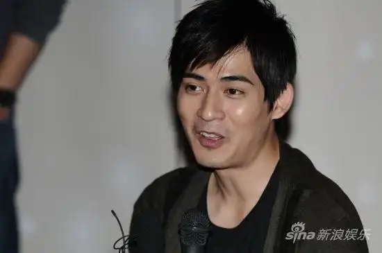 《忠烈杨家将》周渝民望观众不仅关注帅|周渝民|于波|郑少秋_影音娱乐