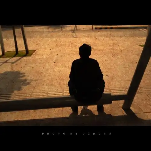 我和我的影子一起思念你