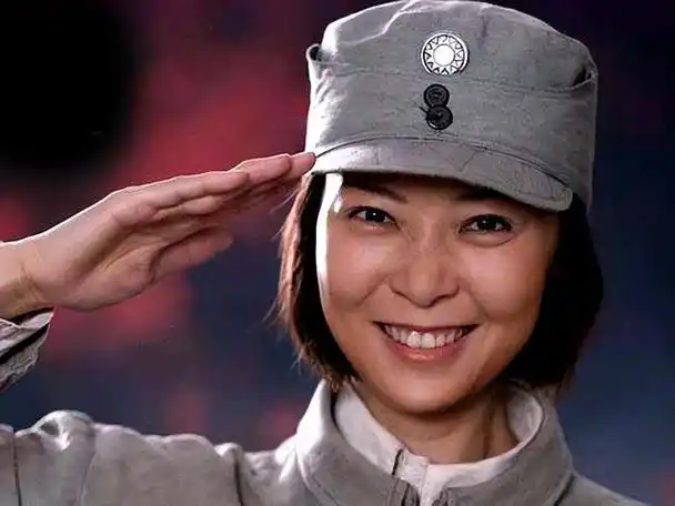 她是上将夫人,也是隐藏50年的"超级间谍",90岁才道出真实身份