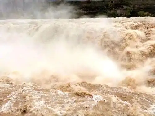 十月金秋,随沈阳水莲摄影团来到了向往以久的黄河壶