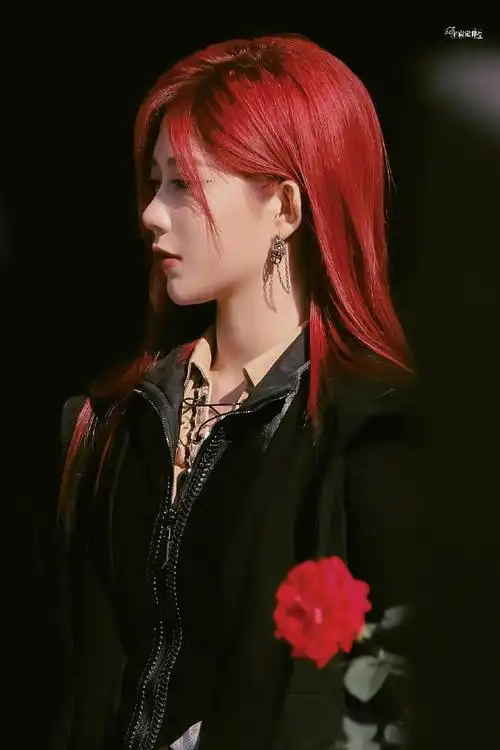 郑丹妮超话97#snh48 number one#353830393235 36