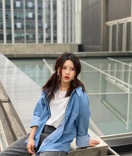 网红歌手麦小兜写真图片麦小兜高清微博生活照麦小兜近期图片套图