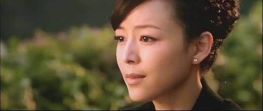 44岁张静初,归来仍争议不断