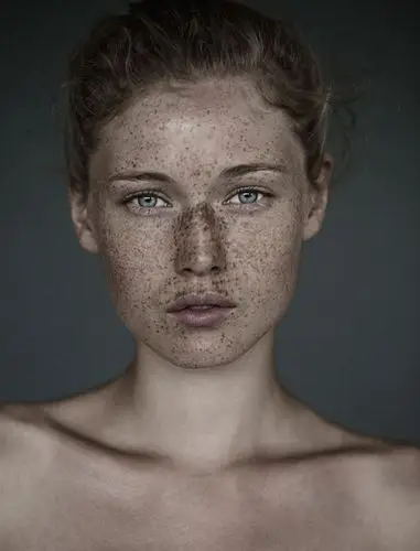 人像摄影精选:德国摄影师carsten witte素颜雀斑女孩肖像摄影(一)