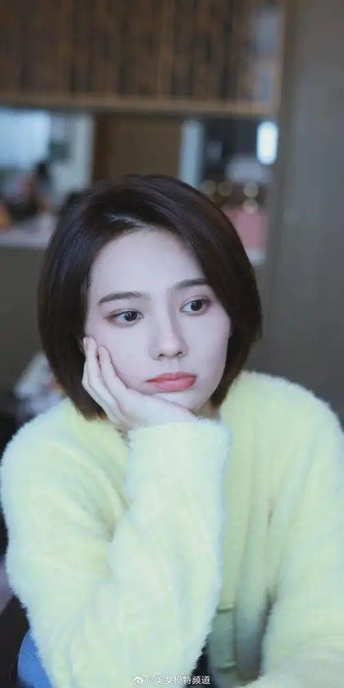 姜瑶温柔壁纸图集