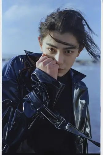 赵露思新恋情曝光男友撞脸金城武小栗旬还是上戏校草