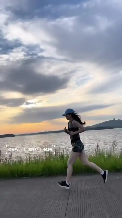 女人跑步的唯美句子