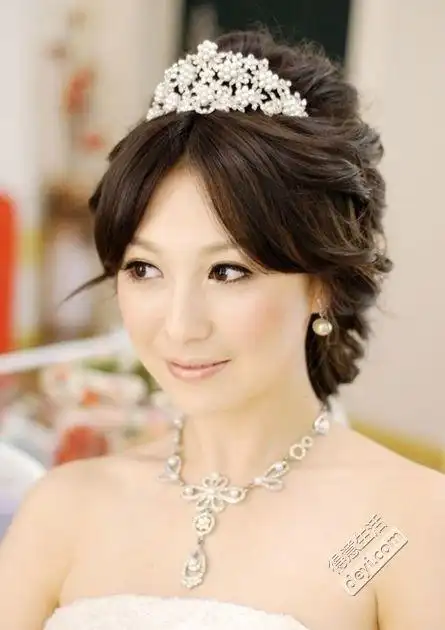 漂亮的新娘发型