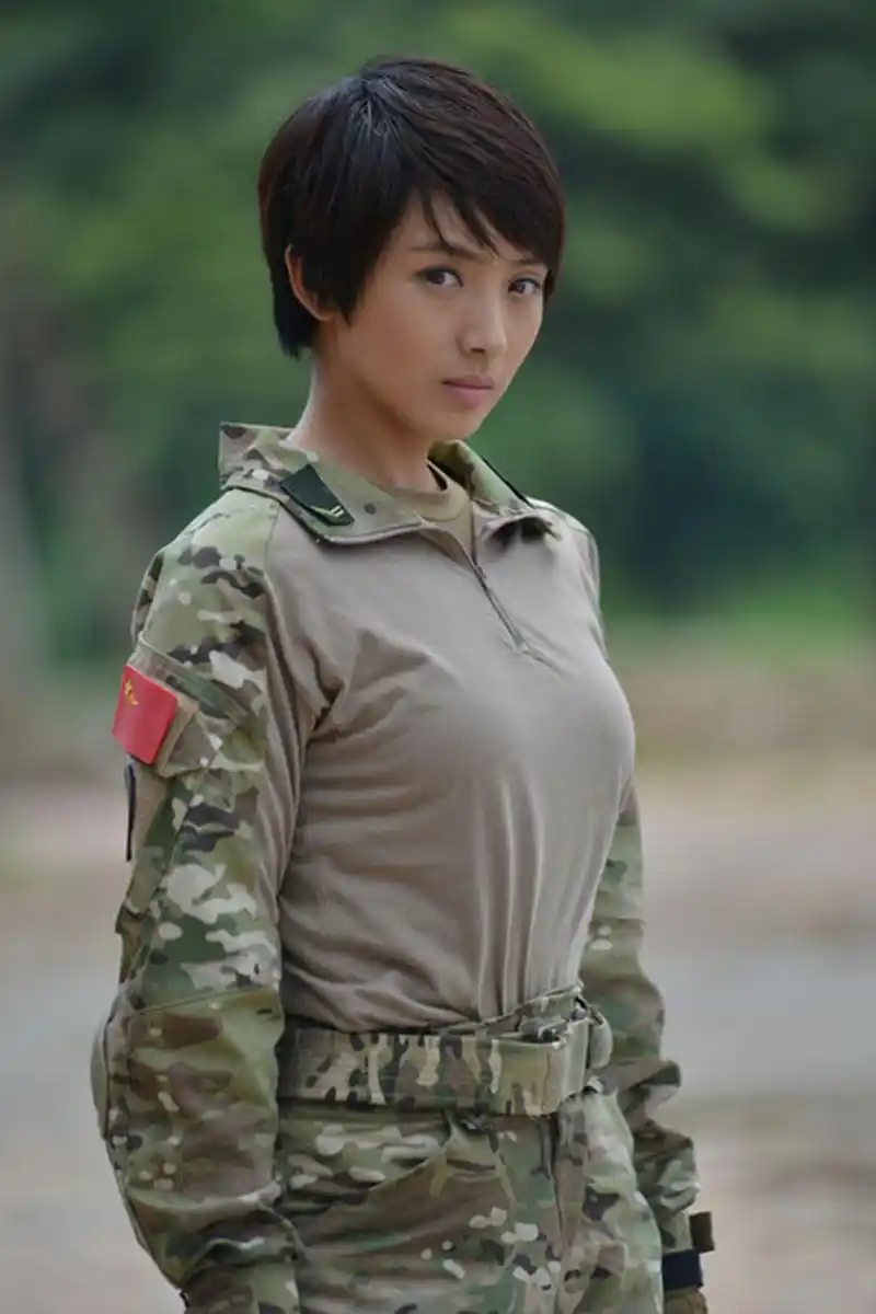 刘晓洁之叶寸心,电视剧《特种兵之火凤凰》里的特战队狙击手,清华大学