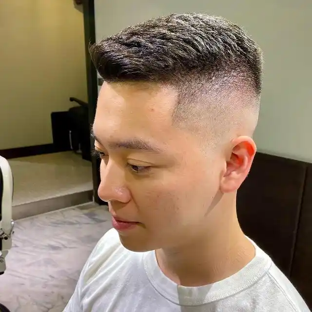 40岁男人别只会剪"平头",这几款发型才是最该剪的,成熟又帅气