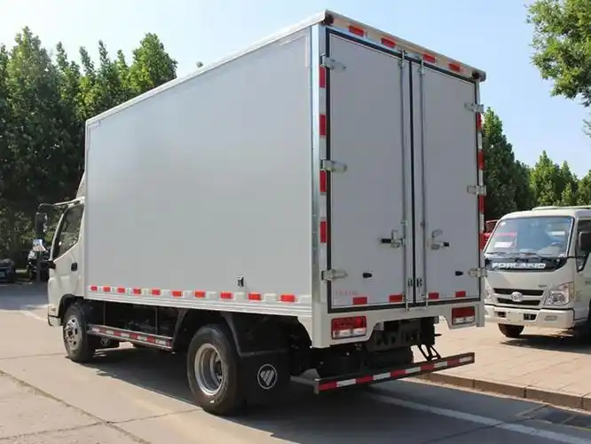 福田时代m3轻卡厢式货车42米