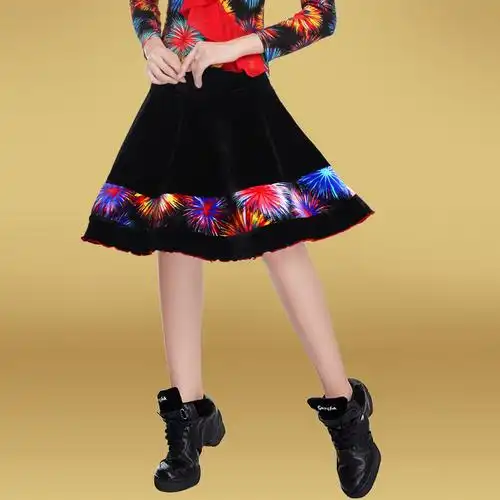 纤伽广场舞服装裙子跳舞蹈短裙成人半身大摆裙演出裙2021秋冬装