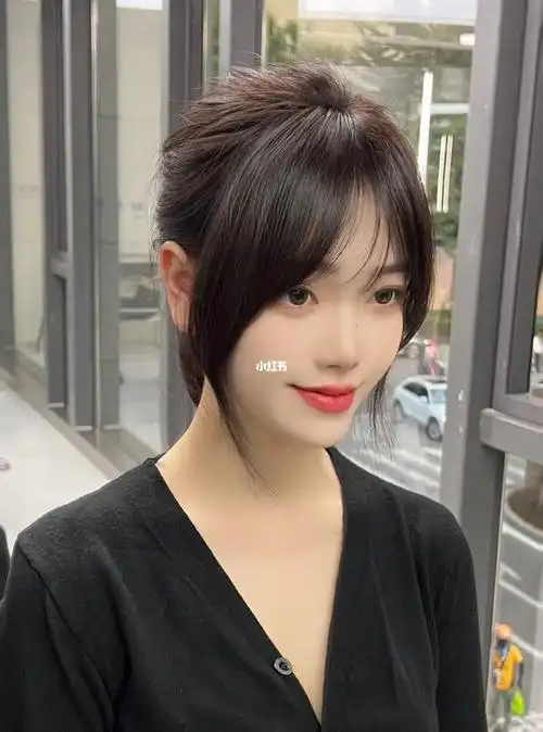 不挑脸型的法式刘海,太温柔气质啦!