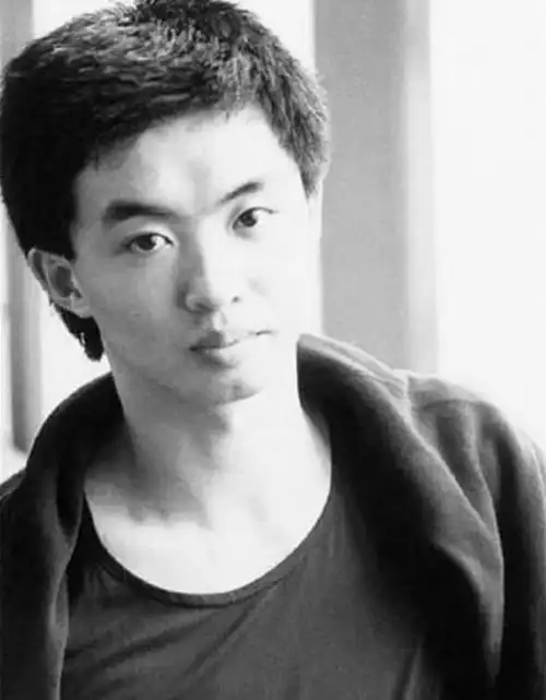 金星:前半生是男人,娶了外国妻子,后半生是女人,嫁给外国老公