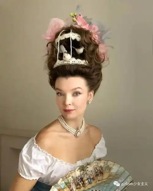 头上放船?洛可可发型进化史