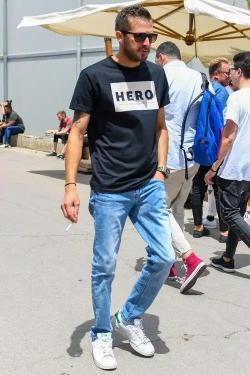 中年男人穿牛仔裤搭什么衣服配什么鞋子一份完整的穿搭干货