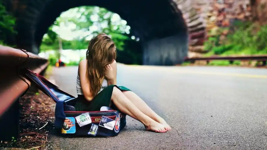 电脑壁纸 摄影 时光记忆 一个人心情不好难受想哭的图片