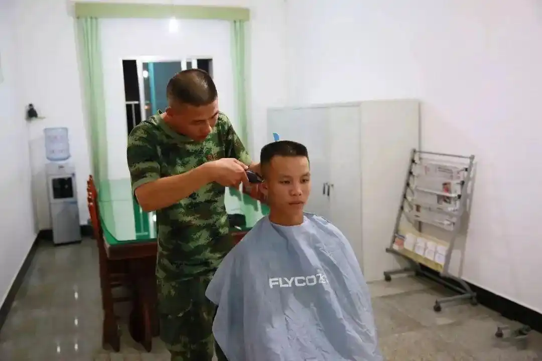 战友你推过军营专属三毫米寸头吗