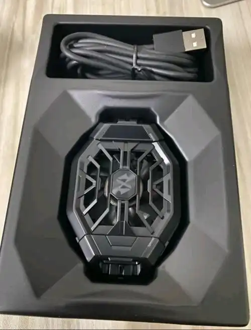 标题散热神器黑鲨冰封散热背夹2pro评测