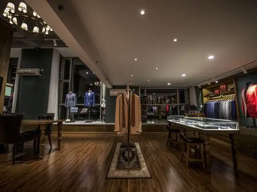 昊堃西装西服礼服高级定制新世纪广场店