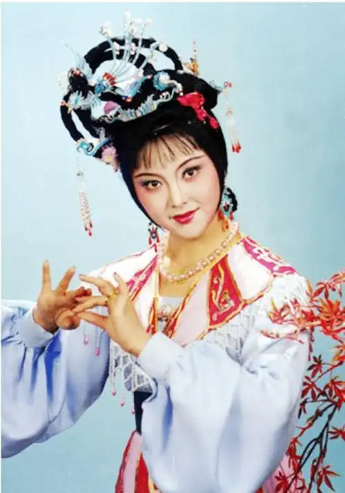 尹派小生赵志刚被称越剧王子离婚又再婚今致力越剧传承