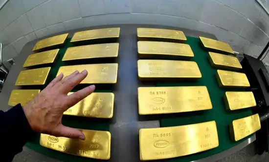 探秘俄央行金库守金人每天搬运金条也很累