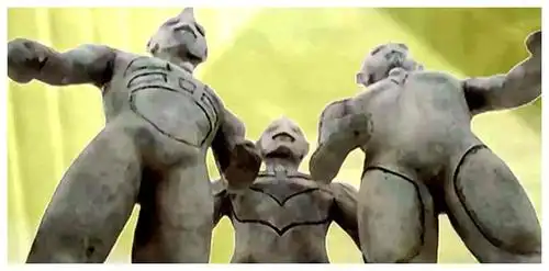 夺走17个奥特曼的力量后迪迦变石像他们7个失去变身能力