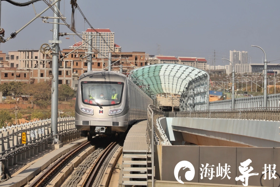 厦门地铁3号线全线列车上线