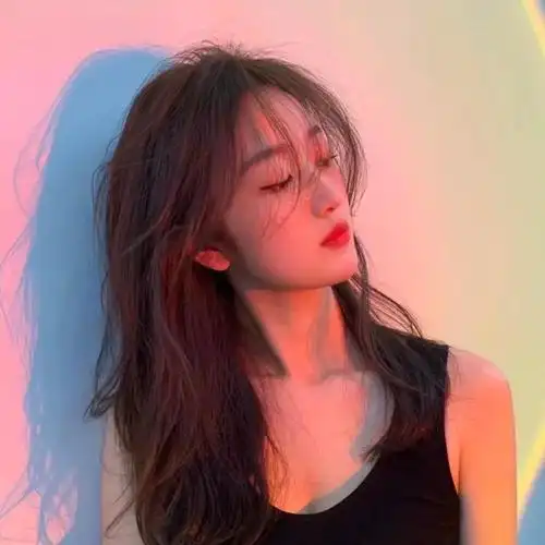 头像女生既然都努力了这么久就要坚持到最后