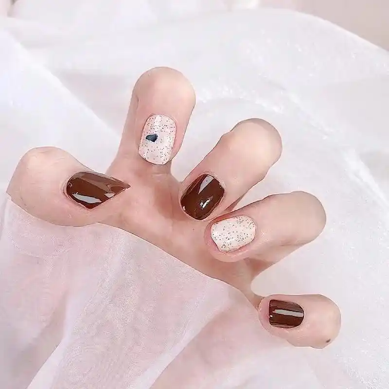 巧克力奥利奥美甲