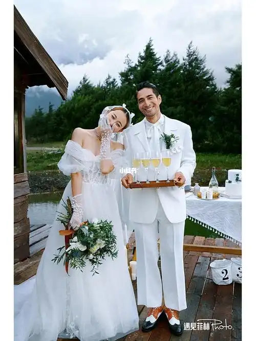 夏日清新限定婚照|苗苗和大叔的丽江旅拍