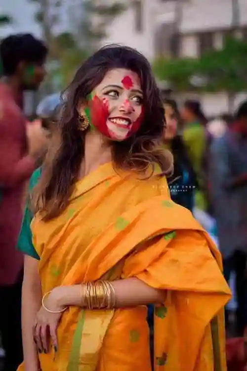 婆罗门贵族女孩与印历春节--洒红节