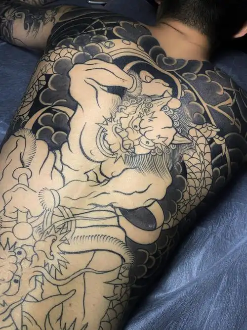 老传统雷神 满背未完成_纹身图案手稿图片_刘威的纹身作品集