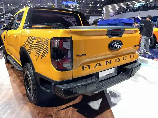 江铃福特ranger内饰曝光 配置丰富 年底发布