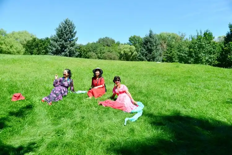 小红姐 [三] (连过五人 摄影)