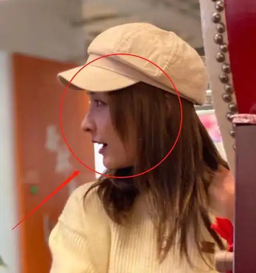 吴昕被无美颜镜头怼脸拍侧脸颜值超优越这腿围我没眼花吧